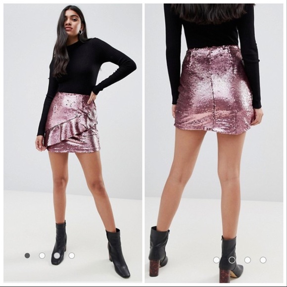 GLAMOROUS Metallic Rose Gold Sequin Peplum Pink Mini Skirt - Picture 2 of 10